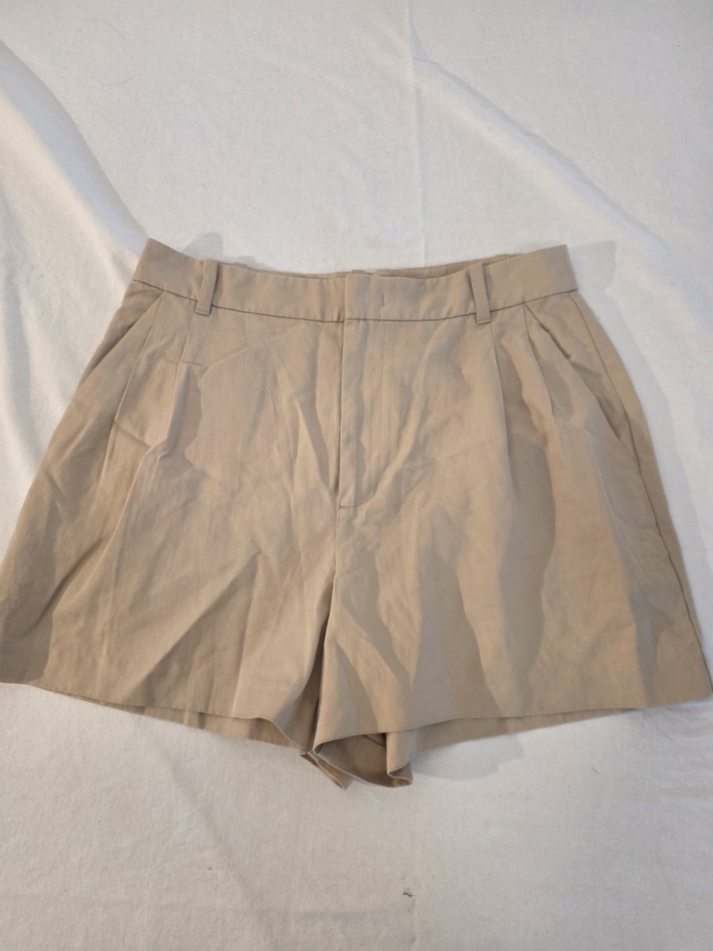 Shorts, Classic Madewell High-Rise Pleated Women's Shorts in Beige. Size 12
